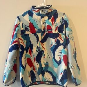 Patagonia Blue and Red Patterned fleece Jacket